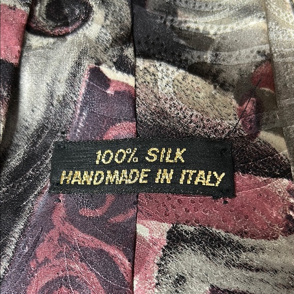 Abstract Patterned Tie - Picture 3 of 3